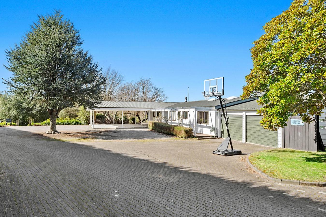 Mountviews Lodge Taupo Luaran gambar